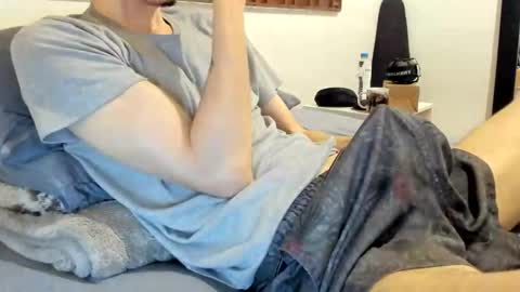 Snapshot of moderdelier chatting on 03.28.26 DigBreed online show from 03.28.26