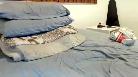 Snapshot of moderdelier chatting on 04.09.26 DigBreed online show from 04.09.26