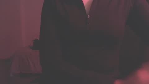 Snapshot of modjo_ chatting on 12.19.24 Modjo online show from 12.19.24