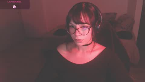 Snapshot of modjo_ chatting on 02.06.25 Modjo online show from 02.06.25