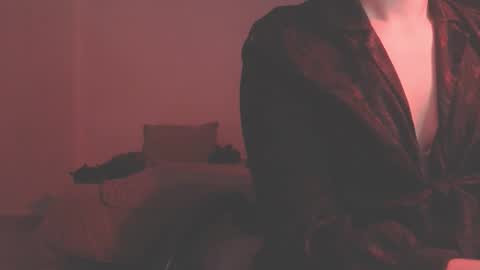 Snapshot of modjo_ chatting on 02.13.25 Modjo online show from 02.13.25