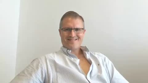 Moe online show from 12.18.25