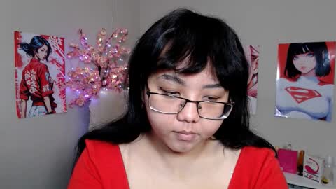 Molly online show from 10.03.25