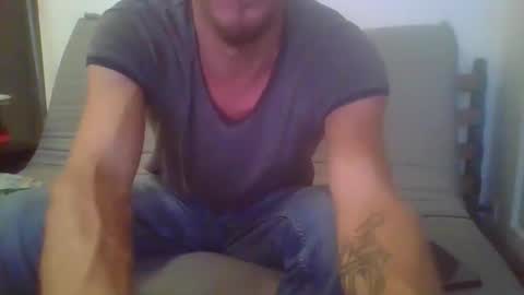 Snapshot of mohican69hot chatting on 09.10.25 mohican69hot online show from 09.10.25