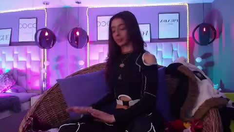 Snapshot of moira_jam chatting on 07.05.26 Moira online show from 07.05.26