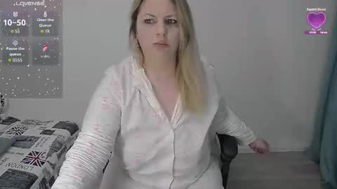 erika online show from 04.02.26