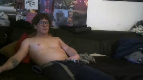 Snapshot of mojoflow39 chatting on 12.19.24 Fr online show from 12.19.24