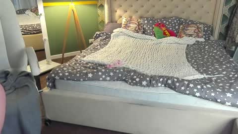 Rosa online show from 01.20.25