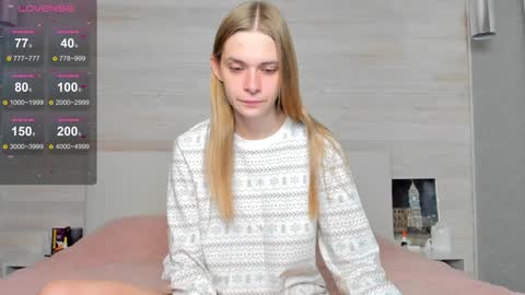 Molly Hunt online show from 12.06.24