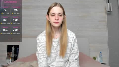 Molly Hunt online show from 01.30.25