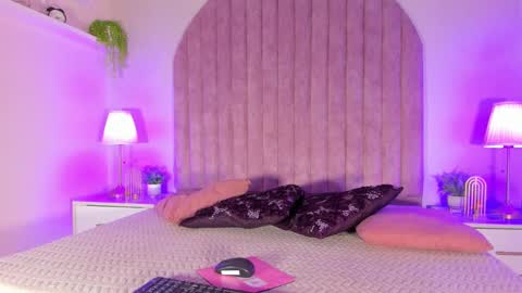 Snapshot of molly_jackson chatting on 02.08.25 Molly Jackson online show from 02.08.25