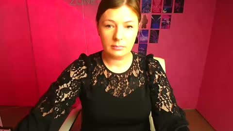 Snapshot of molly_mis chatting on 04.22.26 Molly online show from 04.22.26