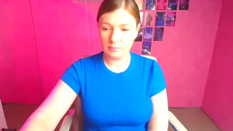Snapshot of molly_mis chatting on 05.14.26 Molly online show from 05.14.26