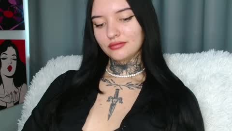Snapshot of molly_montanaaa chatting on 12.02.24 Lina online show from 12.02.24