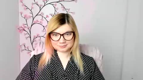 Molly online show from 02.26.26