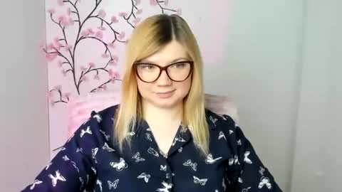 Molly online show from 04.01.26