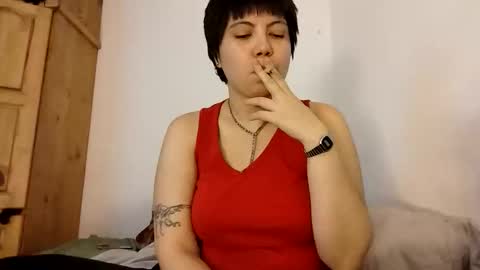 Molly Pop online show from 04.17.26