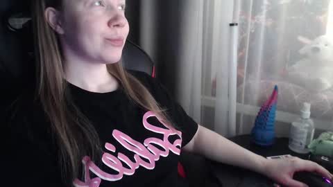 I have new photos come and see with love Molly online show from 03.05.26