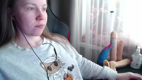 I have new photos come and see with love Molly online show from 03.10.26