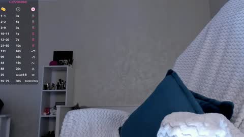 Molly online show from 01.08.25