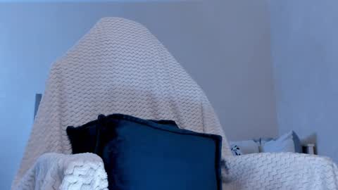 Molly online show from 02.18.25