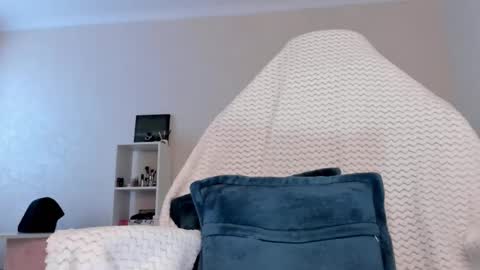 Molly online show from 02.24.25