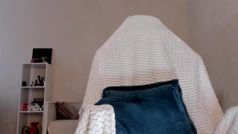 Molly online show from 03.06.25