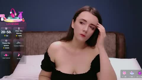 Molly online show from 07.23.26