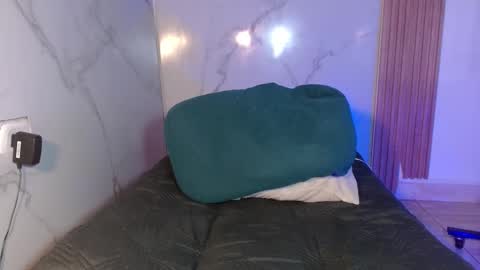  MOLLY  GUNSG online show from 02.22.26