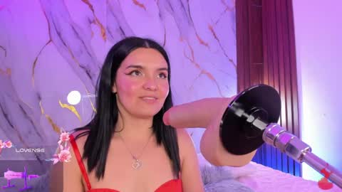 Snapshot of mollylewis18 chatting on 05.10.26 New girl Emily Valentina Michelle online show from 05.10.26