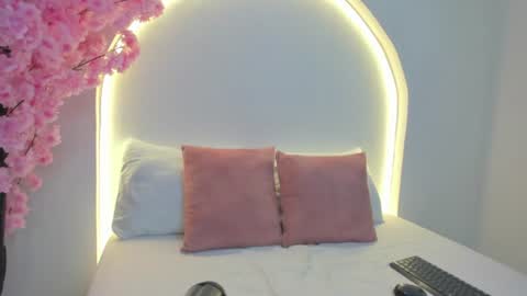 mollylove_ online show from 06.24.26