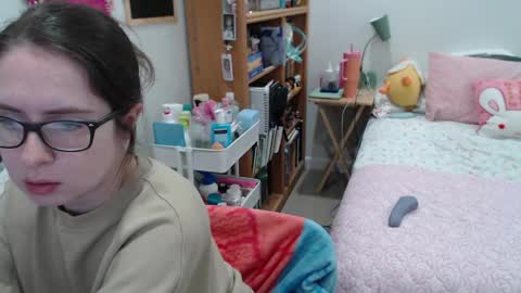 mollymeadows online show from 04.22.26