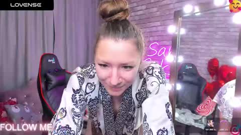 Snapshot of mollynay chatting on 03.01.25 hi im Molly heregreat boobs big heart warm pussy online show from 03.01.25