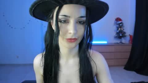 Molly online show from 01.11.25