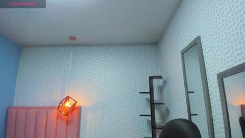 MOLLY online show from 06.06.26