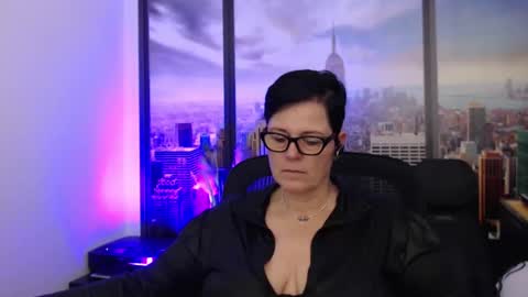 MollySun Nina Randmann online show from 12.14.24