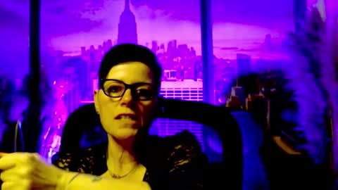 Snapshot of mollysun chatting on 05.12.26 MollySun Nina Randmann online show from 05.12.26