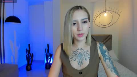 Molly Sunders online show from 02.03.26