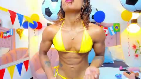 molyrestrepo online show from 06.29.26