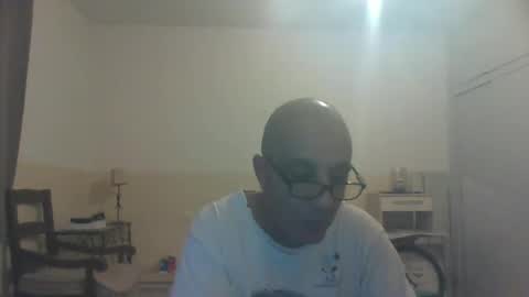 Snapshot of moment71200 chatting on 01.08.25 moment71200 online show from 01.08.25