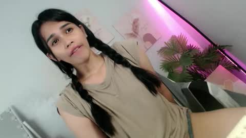 MOMIKHEM online show from 05.14.26