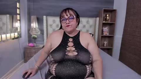 Jelitza online show from 06.25.26