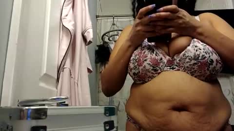 Mommy bubbles online show from 01.06.25