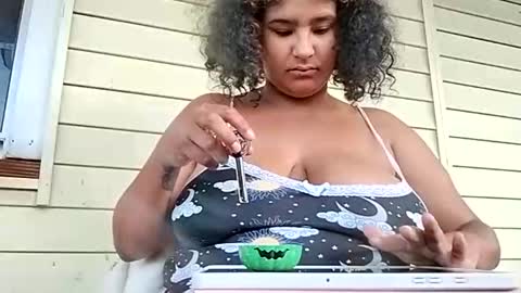 Mommy bubbles online show from 09.21.25