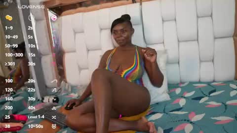 Snapshot of mommywebcam chatting on 07.16.26 DINAH online show from 07.16.26