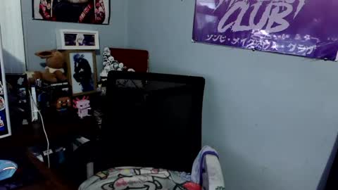 Snapshot of mommyxbubbles chatting on 07.29.26 Princess Bubbles online show from 07.29.26