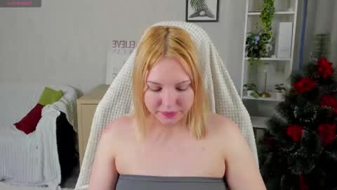 mon1ca_jones online show from 12.20.25