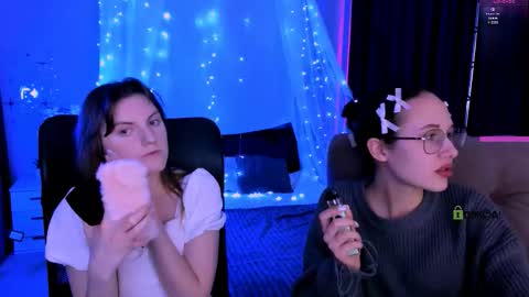 Mona  online show from 03.18.26