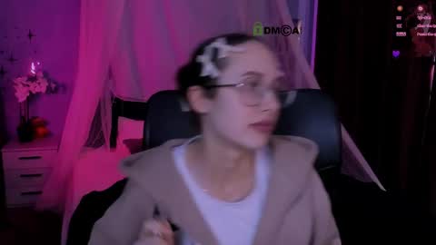 Mona  online show from 04.21.26