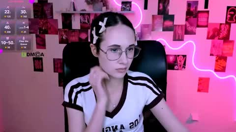 Mona  online show from 05.09.26